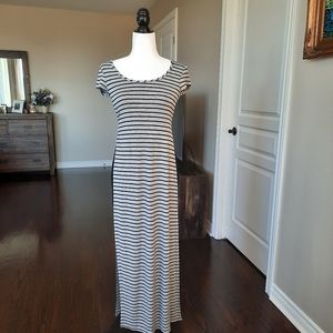 Gray Striped Scoop Neck Maxi Dress Size Small